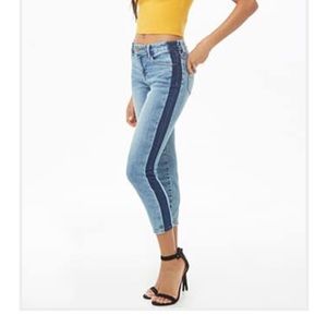 Contrast panel cropped jeans